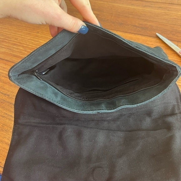 Genuine Leather Gold Metallic Detailed Clutch Wallet Purse Night Out Bag - Picture 5 of 6